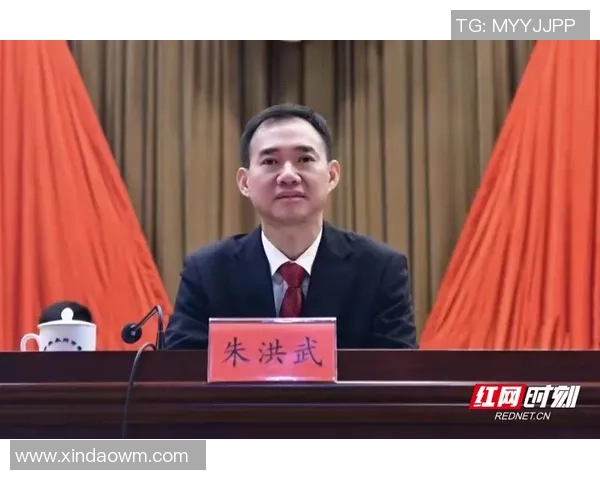 飞盘与梦想交织的旅程：张军的深度对话与人生启示